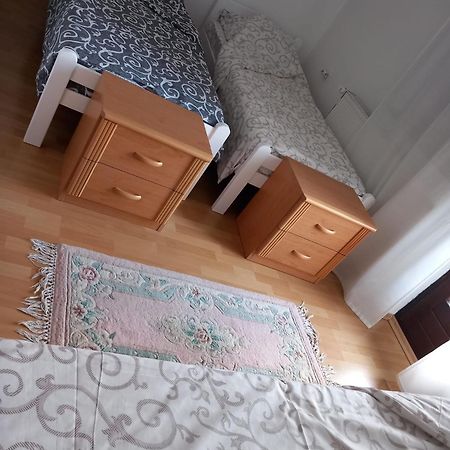 Tri Sesira Ljubovija Hotel Eksteriør billede