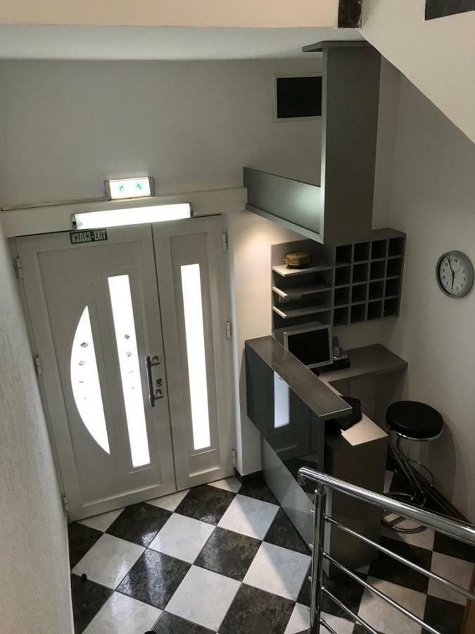 Tri Sesira Ljubovija Hotel Eksteriør billede